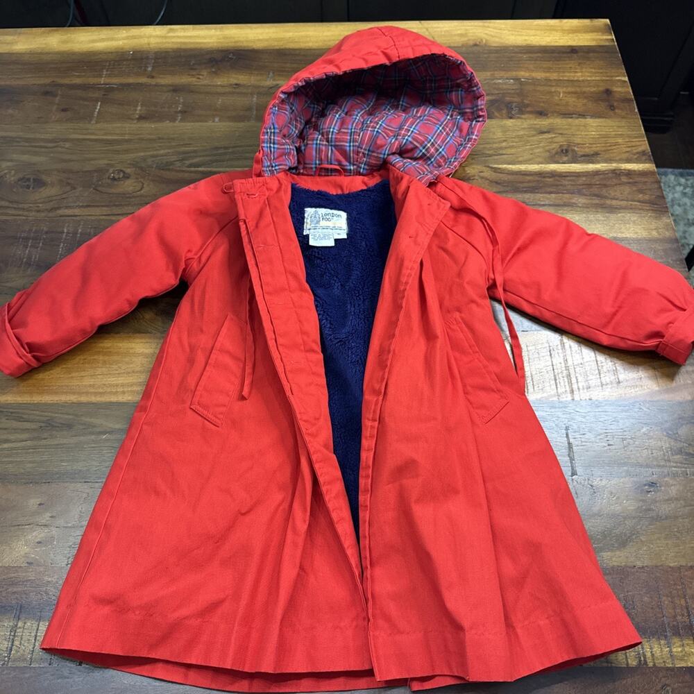 Londonfog Fur lined Vintage Girl’s Red Hooded Coat Size 5 Plaid Hood